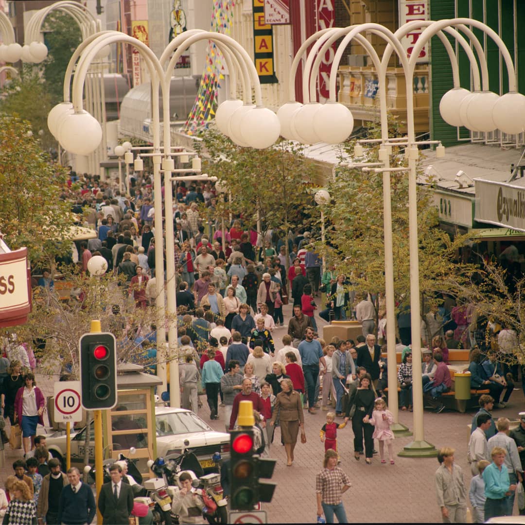 Historical image showing crowds of shoppers in Hay Street Mall, Perth