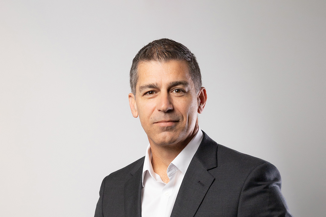 Brad Zaknich, Relationship Manager